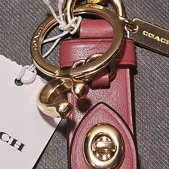 COACH TRIGGER SNAP BAG CHARM (NWT) - Picture 6 of 9